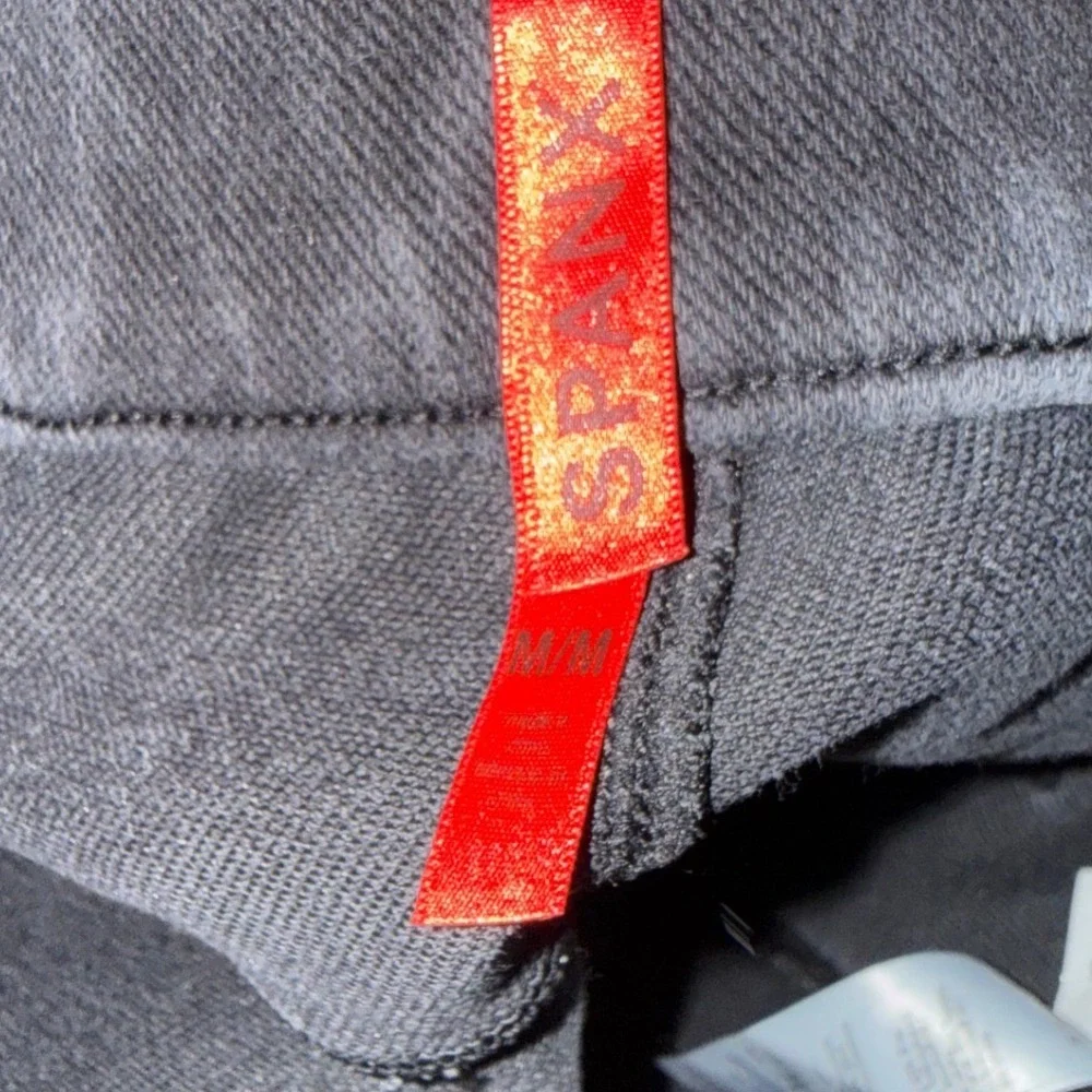 Spanx Moto cargo Leggings Faded‎ Black Cargo Zipper Pockets Stretch Denim Medium